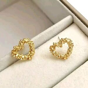 New Minimalist Gold Confetti Open Heart Petite Stud Fashion Earrings
